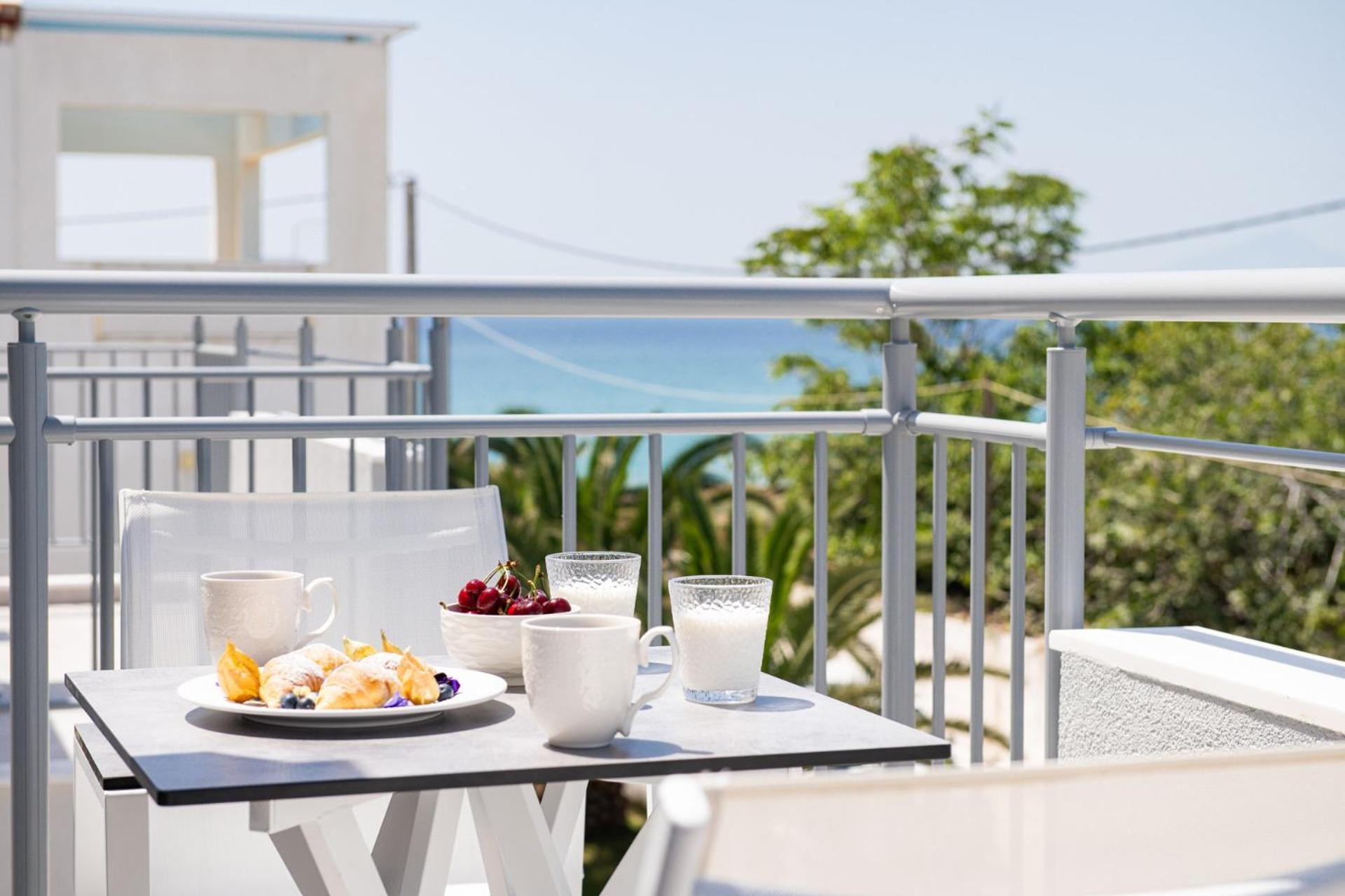 Sourinis Luxury Suites Limenaria  Eksteriør billede