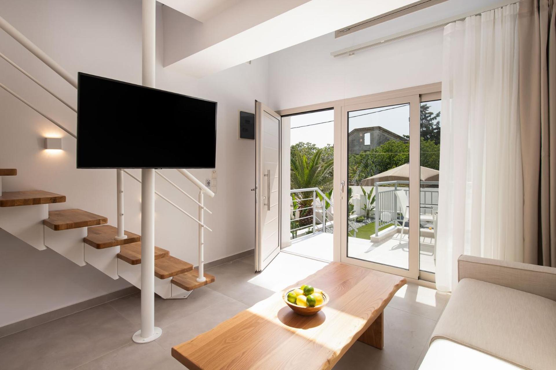 Sourinis Luxury Suites Limenaria  Eksteriør billede